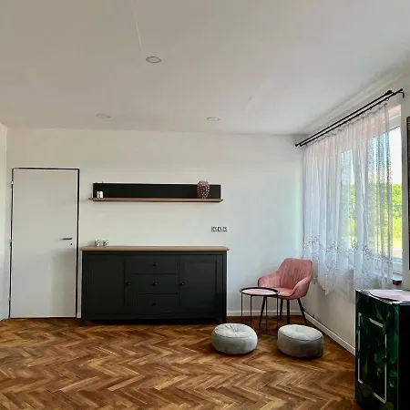 Apartment Monstera I - Classic *