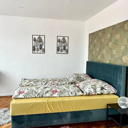 Apartment Monstera I